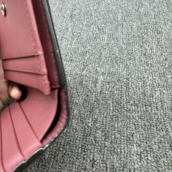 100% Authentic GUCCI Blooms Brown Canvas Wallet - Picture 11 of 12